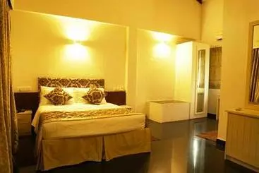 Hotel Nilakma Lagoon