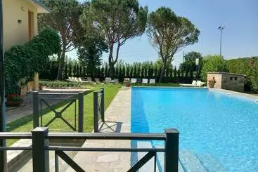 Huoneistohotelli Parkhotel Montigeto