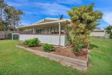 Turistihuoneistot 13 Indigo Avenue    Indigo Sands    Rainbow Beach