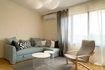 Pisos turísticos Lovely Apartment With Balcony In Pomorie Old Town By Flat Mаnаger