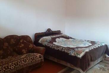 Ferienwohnungen Tnak Kad