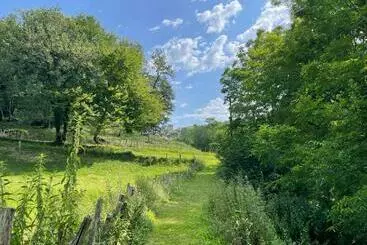 ツーリストアパートメント La Pichona