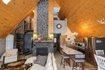 Turistihuoneistot Wildlife Chalet   Sauna Lakeview Firepit Wifi