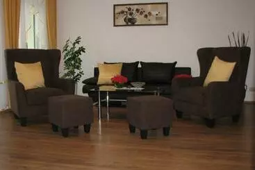 ツーリストアパートメント Ferienwohnung Zirkelstein