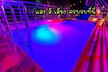 Apartamentos turísticos The Family Ozone Pool Houseบ้านพักตากอากาศส่วนตัวกว้างๆแฟมิลี่โอโซนพลูเฮ้าส์3ห้องนอนหลักและ1ห้องเสริ