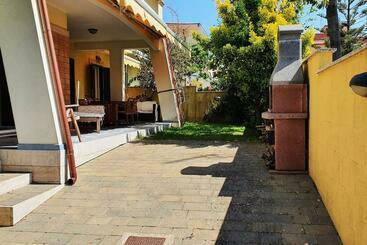 شقق خاصة سياحية Villino Moderno Con Giardino A 90 Metri Dal Mare