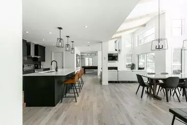Apartamente turistice Chalet à Léo   Spacieux Et Luxueux