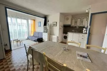 Tourist flats Cimm Valras Appartement à 100m De La Plage Pour 4 Personnes