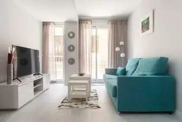 آپارتمان‌های توریست‌ها Reinapart Valencia Beach