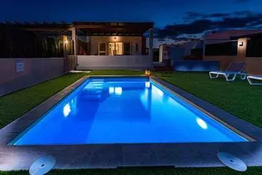 Turistihuoneistot Villa Sunrise