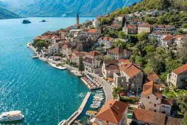 آپارتمان‌های توریست‌ها Charming Bohemian House In Perast