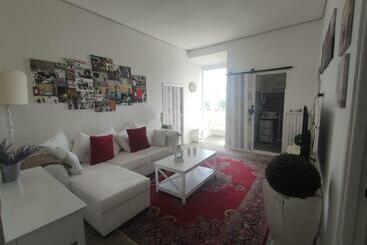 ツーリストアパートメント Petite Maison