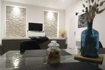 Turistihuoneistot T3 Avec Salle De Bain Privative Par Chambre