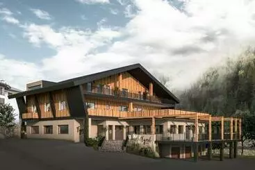 ツーリストアパートメント Tyrol Living & Cafe