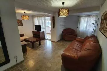 Turistihuoneistot Visit Gibraltar Stay In La Linea For Less!