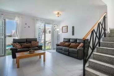 آپارتمان‌های توریست‌ها Villa Andie