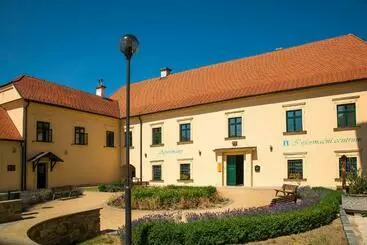 Turistihuoneistot Apartmány Přízámčí