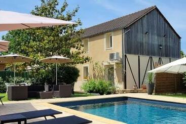 ツーリストアパートメント Les Studios De Sarlat