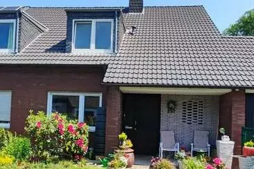 Turistihuoneistot Uni Nähes Apartmenthaus Mit Garten