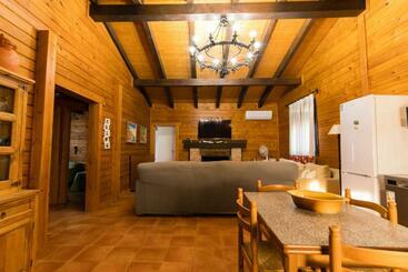 Жильё для туристов Casa Rural Entreolivos