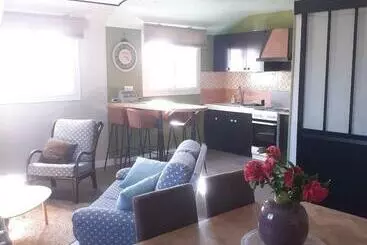 ツーリストアパートメント Location Saisonnière Appartement Complet 4 Personnes