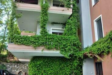 Apartamentos turísticos Villa Roosi