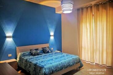 ツーリストアパートメント Residenza Nemi   Con Ampio Balcone Vista Mare