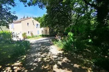 Apartamente turistice Maison La Beaume