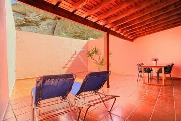 Apartamentos turísticos Casa Rural Paula Maretas Beach