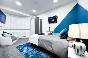 Turistihuoneistot Cosy Contemporary Apartment   Brimsdown, Enfield