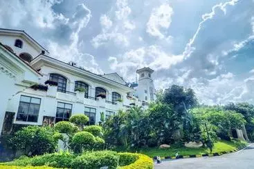 Отель Country Garden Phoenix Hot Spr