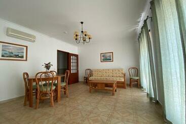 Turistihuoneistot Apart Brodway Altura