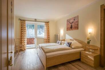 ツーリストアパートメント Familienparadies Moni Ferienwohnung 4