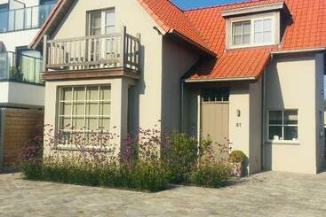 ツーリストアパートメント Mijn Rust