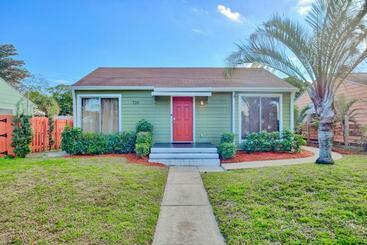 شقق خاصة سياحية Quiet House On Wpb