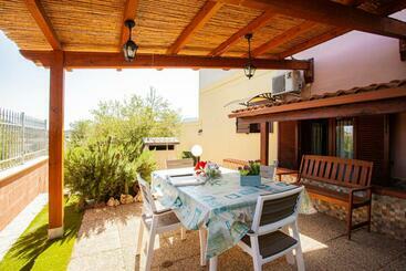 Turist apartmanları Arcobaleno 2