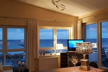 شقق خاصة سياحية Ferienpenthouse Am Fehmarnsund