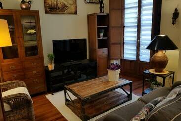 Apartaments turístics Piso De Calidad En El Centro Del Centro De Gijon