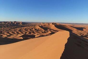 ツーリストアパートメント Désert Man Luxury Camp