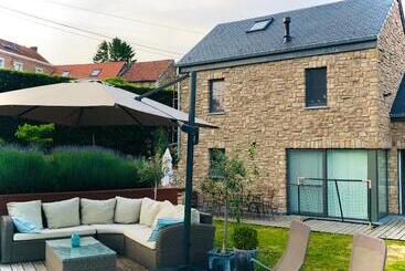 Ferienwohnungen Juste à Côté, Maison De Caractère Avec Piscine