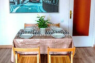 Жильё для туристов Apartament Sagrada Familia