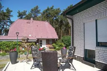 Turistihuoneistot Ferienwohnung Plötz  Mit Terrasse Und E  Auto Ladestation