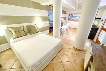 Turistlejligheder Maison Del Conero   Ombrellone E Lettini In Spiaggia Inclusi