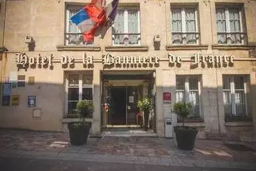 Hotel De La Banniere De France
