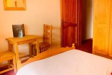 هتل L'auberge Au Bord Du Lac