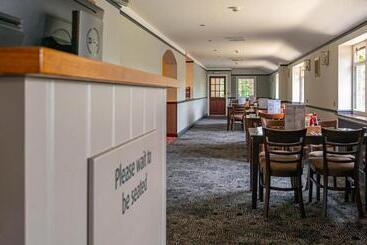 בית מלון כפרי The Appleby Inn