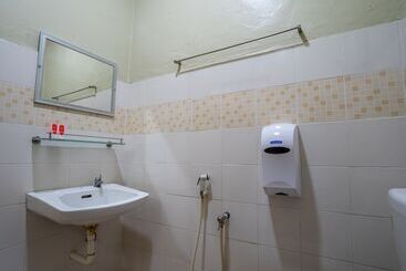 Hotel Holiday Dive Inn