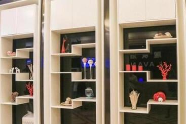 Lavande Hotel Dalian Huanan Square North Railway Station