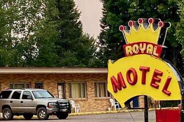 Royal Motel