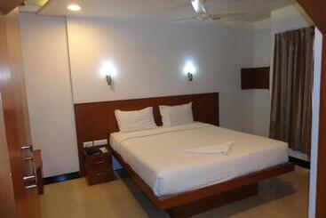 Hotel Sanu International